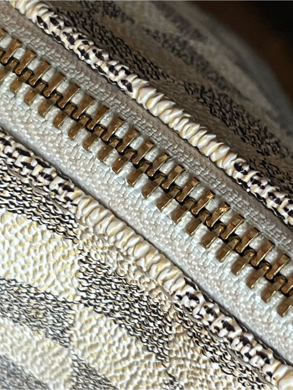 Designer-Style Cream checkered Shoulder Bag with Tan Trim and leather tassels - Picture 13 of 14